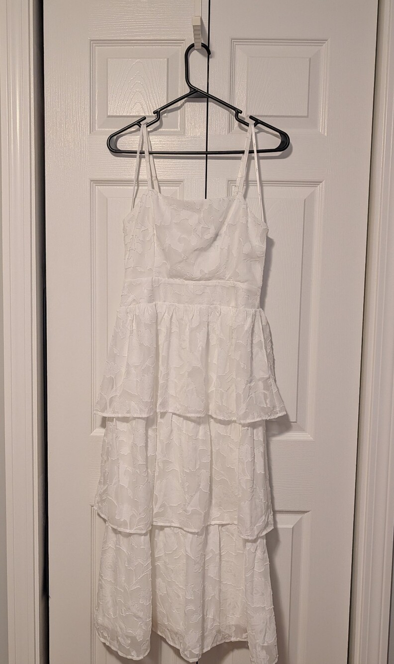 Lulus Grace And Beauty White Burnout Floral Print Tiered Dress - Size M - Picture 2 of 8